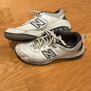 New Balance 806 Men’s size 9.5 tennis shoes
